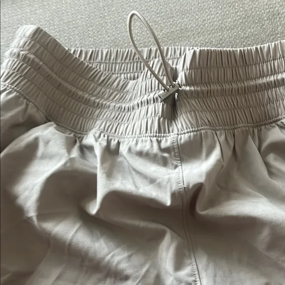 Abercrombie &amp; Fitch Cream Athletic Shorts Elastic Waist
