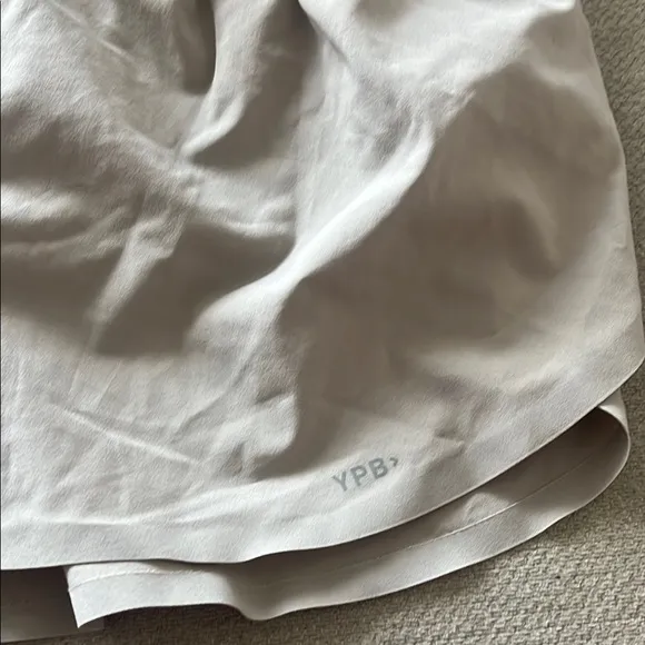 Abercrombie &amp; Fitch Cream Athletic Shorts Elastic Waist