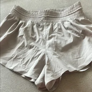 Abercrombie &amp; Fitch Cream Athletic Shorts Elastic Waist