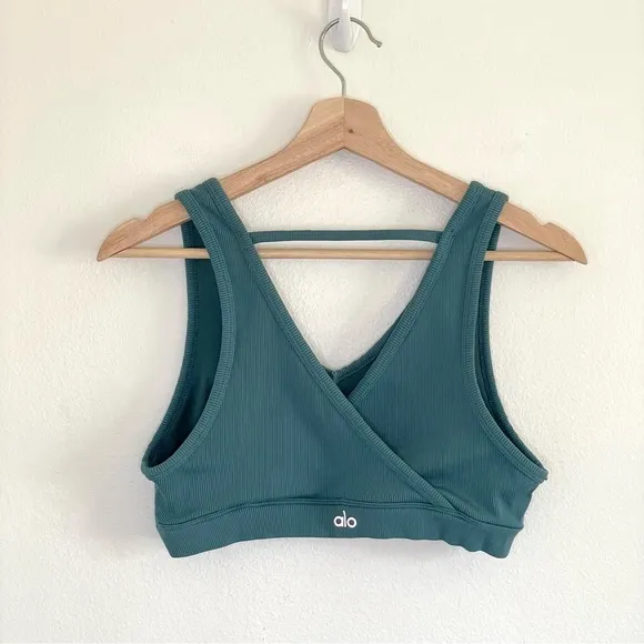ALO Yoga Togetherness Rib Knit Bra Seagrass Medium