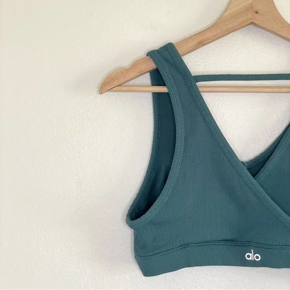 ALO Yoga Togetherness Rib Knit Bra Seagrass Medium