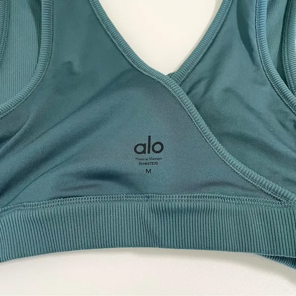 ALO Yoga Togetherness Rib Knit Bra Seagrass Medium