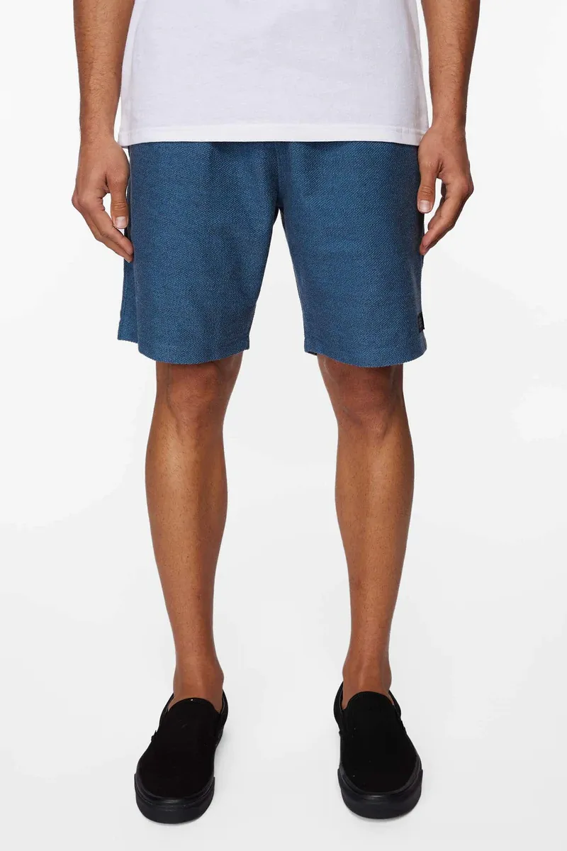 Bavaro Solid Shorts