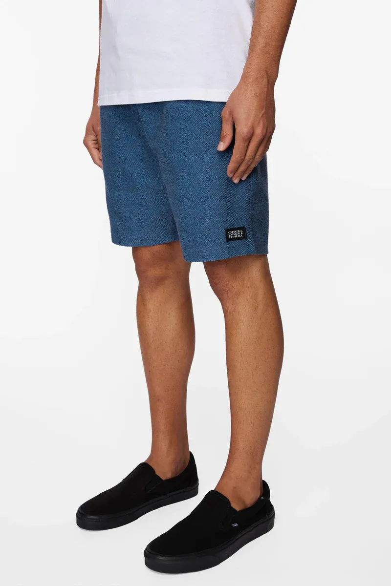 Bavaro Solid Shorts