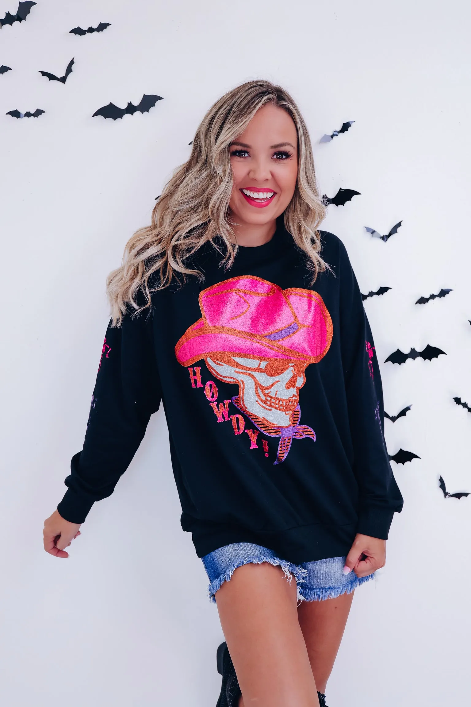 Cowboy Skull "Howdy" Graphic Top- Black