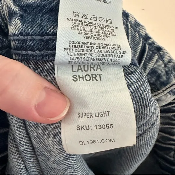 DL1961 NWT Laura Elastic High Waist Denim Shorts
