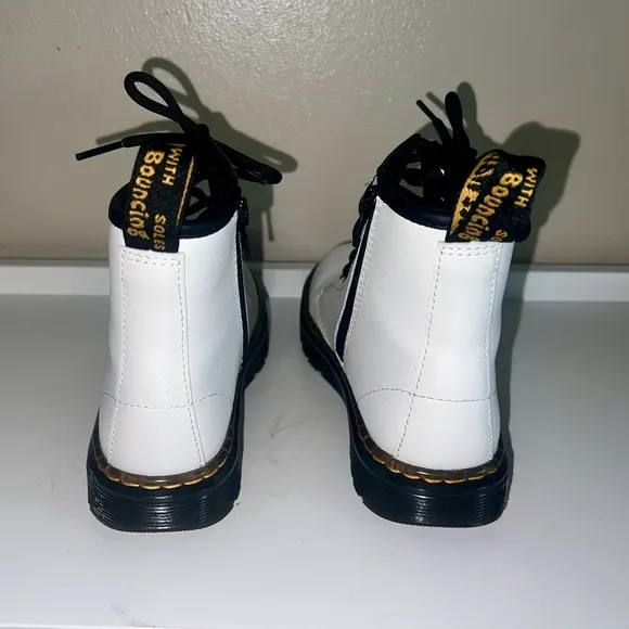 Dr. Martens Kids White Boots Size US 1 / UK 13