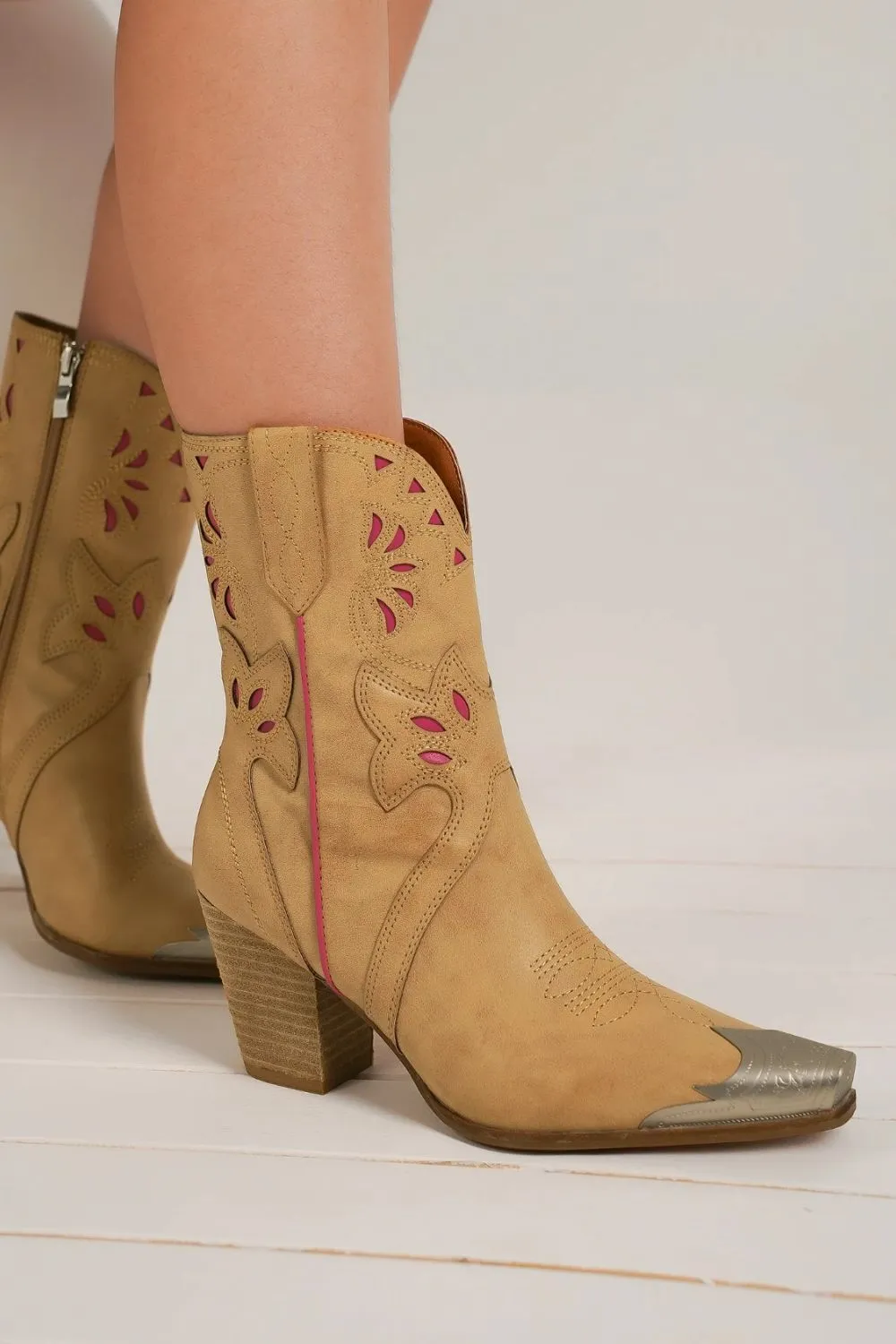 Floral Embroidery Boots