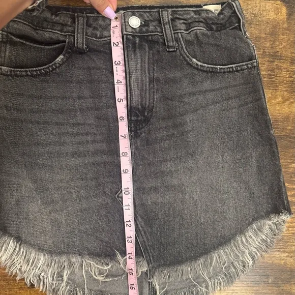 Free People Bailey Maverick Denim Raw hem Mini Skirt-Size 25 NWOT