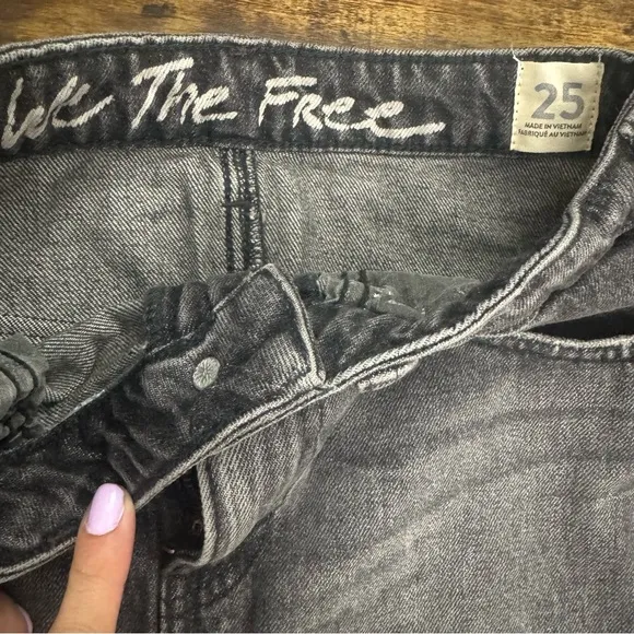 Free People Bailey Maverick Denim Raw hem Mini Skirt-Size 25 NWOT