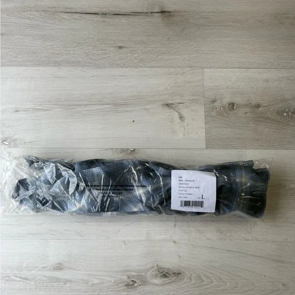 Free people Xia Plaid Asymmetrical Skirt Navy Combo Large NWT in packaging