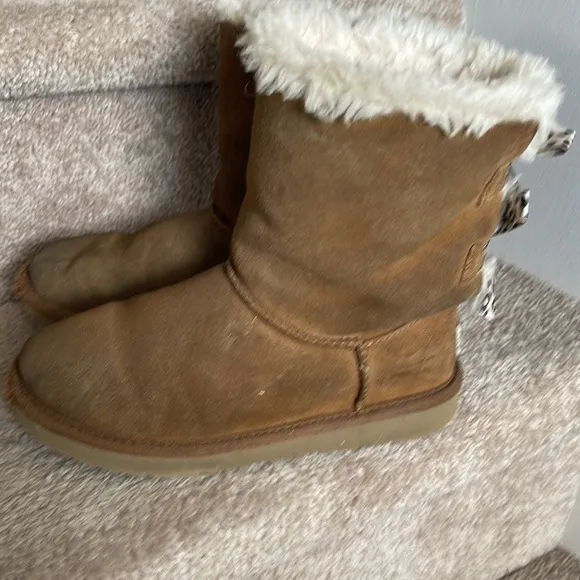 Girls’ UGG Bailey Bow II -tan and leopard boots
