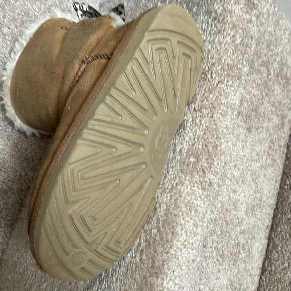 Girls’ UGG Bailey Bow II -tan and leopard boots