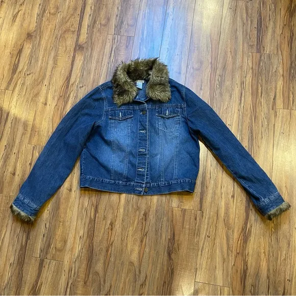 GNW Faux Fur Trim Denim Jacket Size L