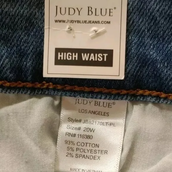 Judy Blue Boyfriend Jeans Woman Plus 20W High Rise Destroyed Stretch Denim New