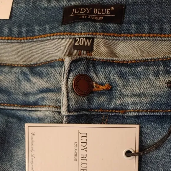 Judy Blue Boyfriend Jeans Woman Plus 20W High Rise Destroyed Stretch Denim New