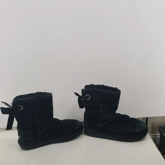 Koolaburra by UGG KIDS's Suede Mini Boots - Burra BLACK Size 1