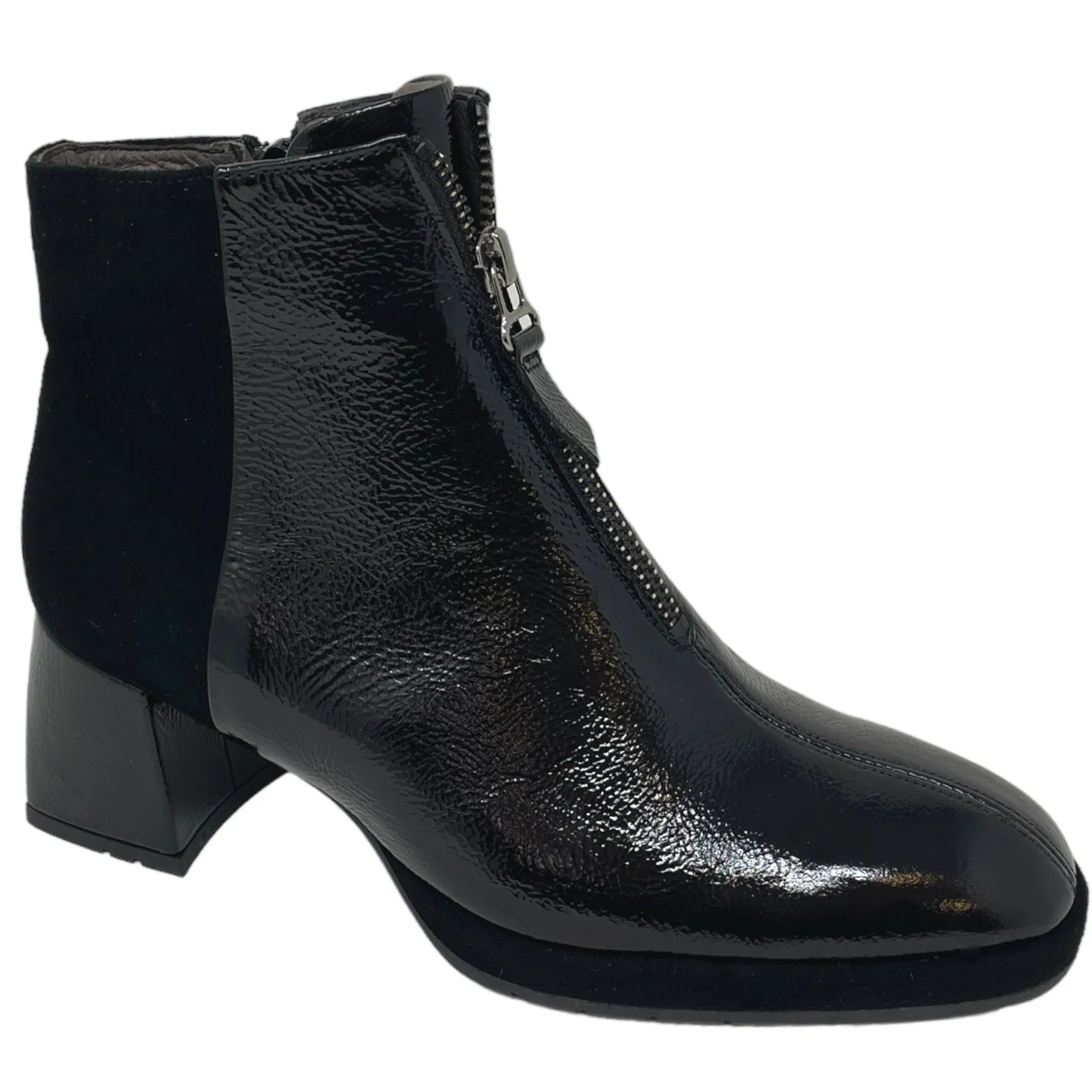 Lindy - Black
