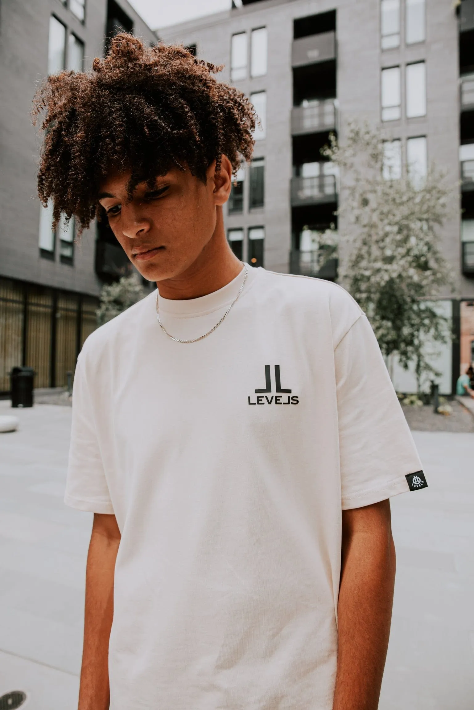 LUXE LEVELS OVERSIZED TEE | NUDE