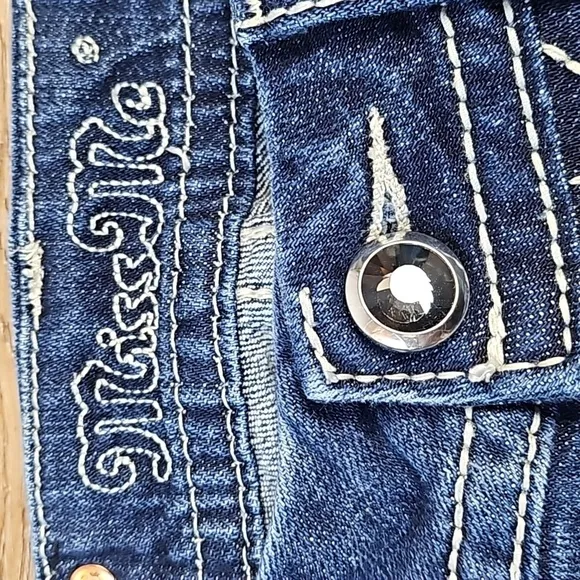 Miss Me Easy Boot Mid Rise Curvy Fit Embroidered Flap Pocket Dark Wash Jean