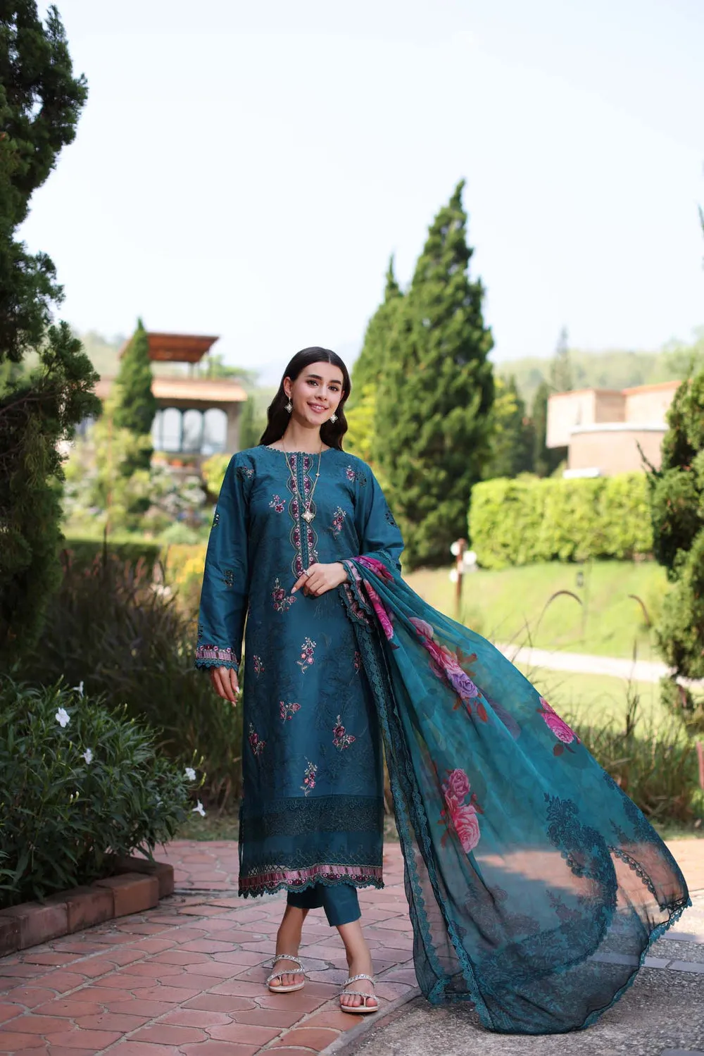 Noor Eid Luxe Printkari'24 by Saadia Asad | D9