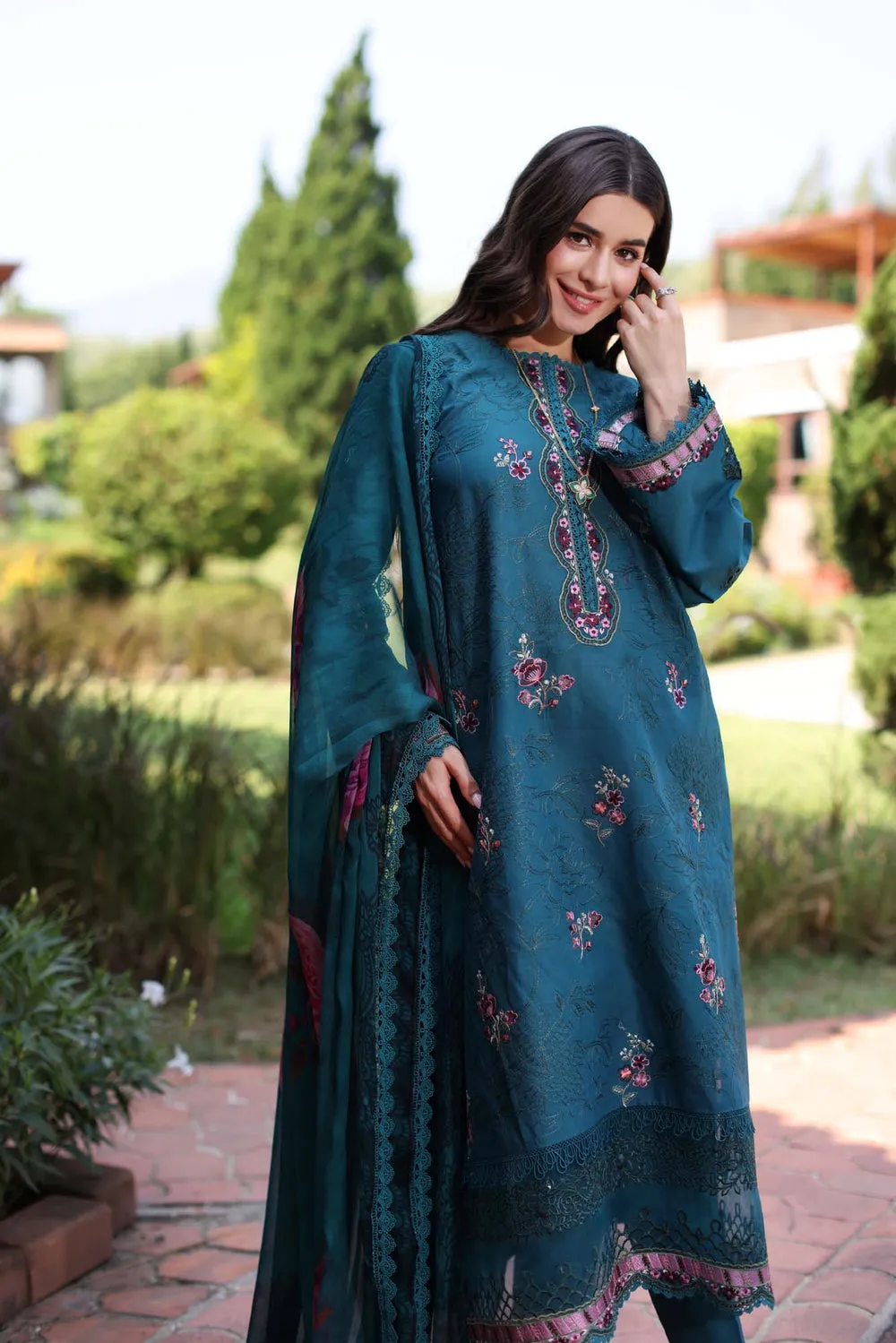 Noor Eid Luxe Printkari'24 by Saadia Asad | D9