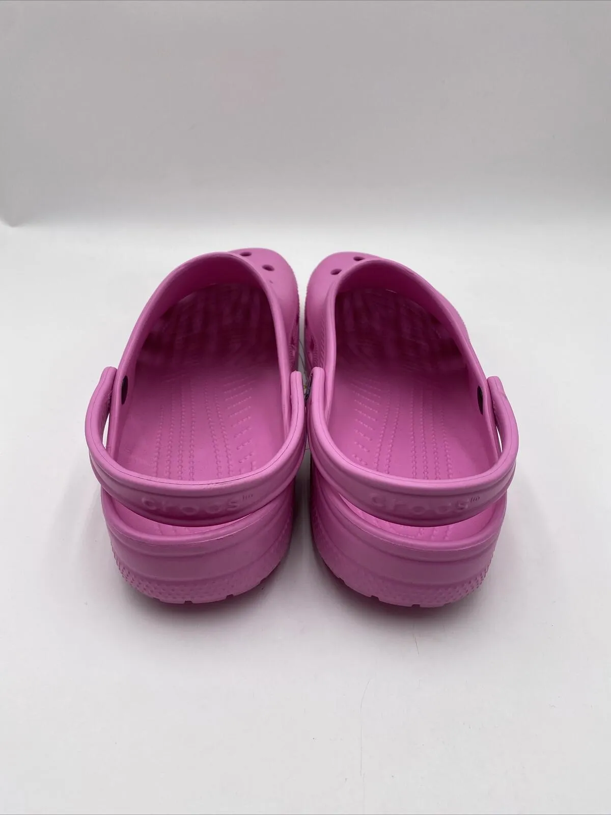 NWOB Men’s Crocs Classic Clogs Pink Size 14M - Very Good
