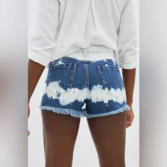 NWT Blank NYC Blue Bleached Tie Dye The Barrow Vintage High Rise Cut Off Shorts