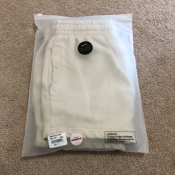 NWT Talentless Womens Heavyweight Classic Sweat Shorts in Bone Size S Lounge