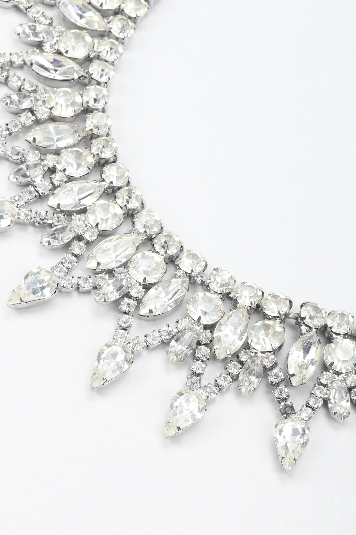 Pointed Crystal Collar