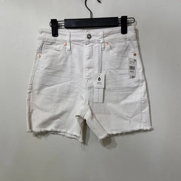 Sanctuary Ivory 5” Inseam Jean Shorts High-Waisted Frayed Hem NWT