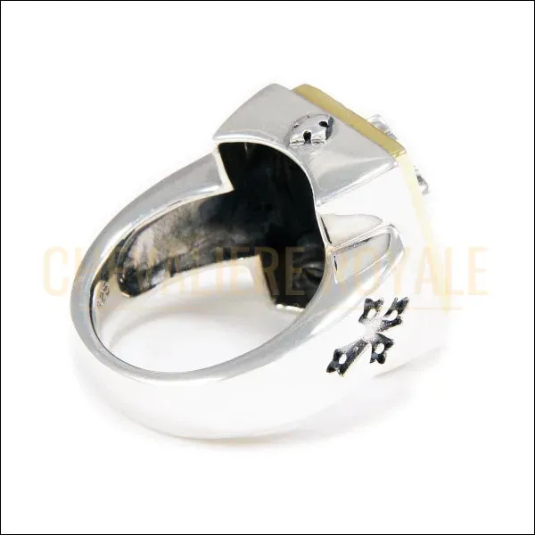 Style Robuste : La Bague Croix en Argent Massif